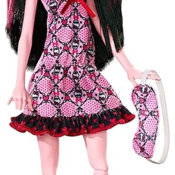 Mattel 2008 High Sleepover Draculaura Doll - Pink and Black Outfit Monster High - Picture 8 of 8
